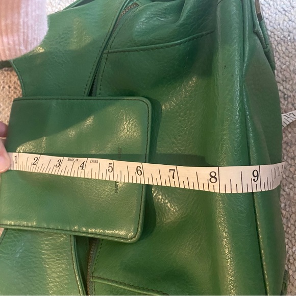 Matt & Nat Green Vegan Leather Purse - Picture 15 of 16